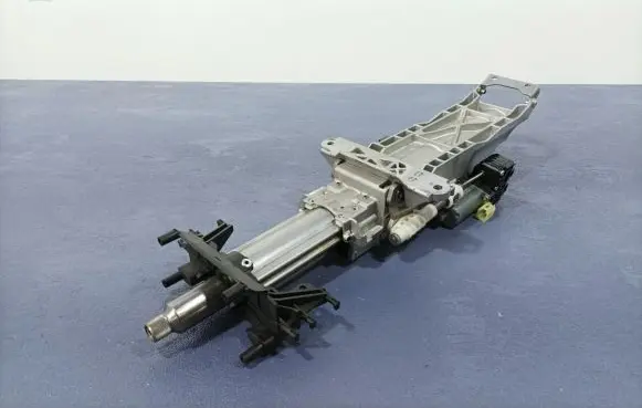 BMW 7 G11 G12 Steering wheel axle 6862001