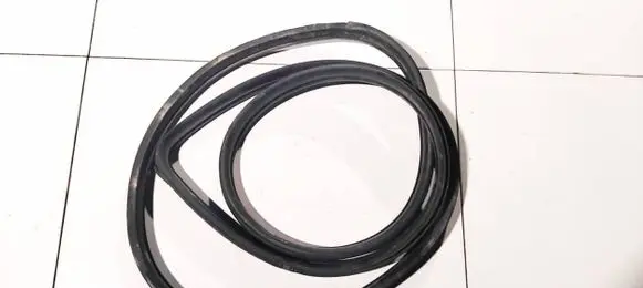 KIA Sorento Rubber seal front coupe door 
