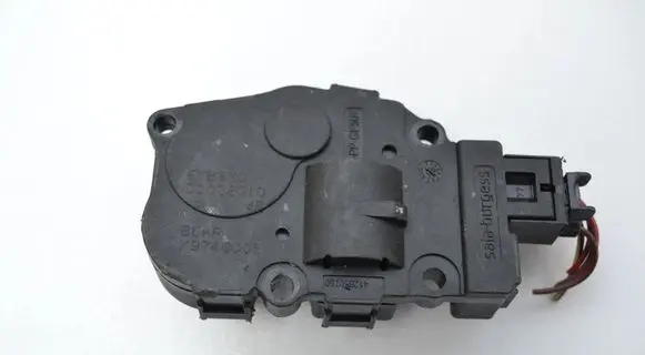 Ford Fusion Air flap motor/actuator EFB330 K9749005