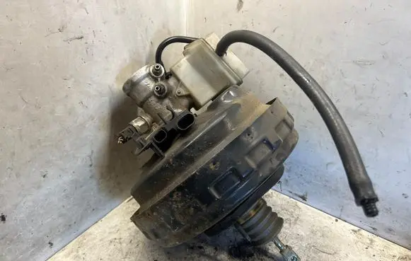Renault Espace - Grand espace IV Brake booster 8200076082B
