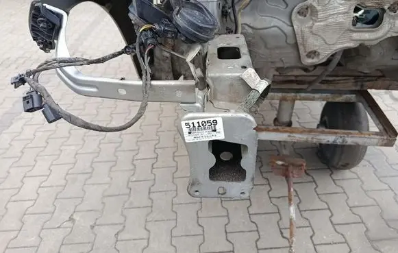 Audi Coupe Front side member