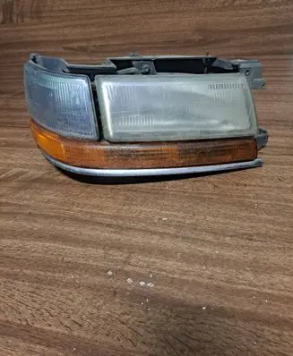 Chrysler Voyager Headlight/headlamp