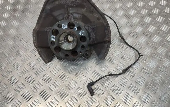 Mercedes-Benz A W169 Front wheel hub
