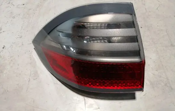 Ford S-MAX Rear/tail lights