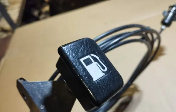 Honda CR-V Fuel cap release pull handle 
