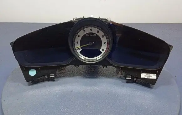 Porsche Panamera (970) Speedometer (instrument cluster) 973920924