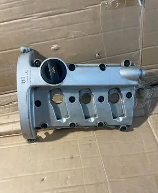 Audi A4 S4 B6 8E 8H Rocker cam cover 06C103471