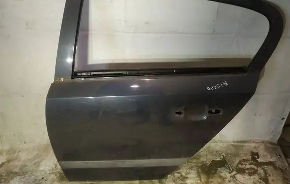 Opel Astra H Rear door