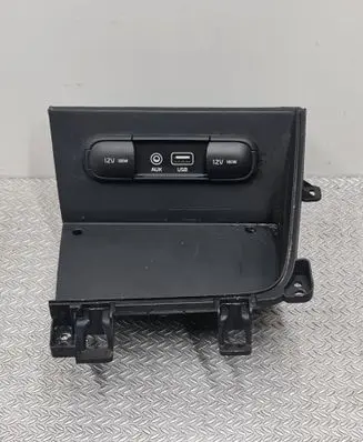 KIA Niro USB socket connector 84632G5000