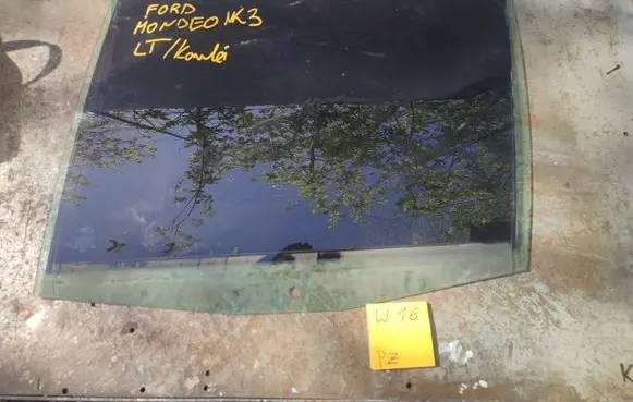 Ford Mondeo Mk III Rear door window glass 13465646