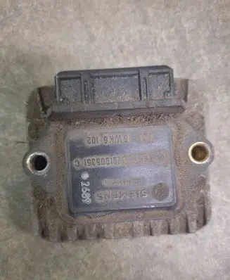 Volkswagen Golf II Ignition amplifier control unit 191905351C 5WK6102