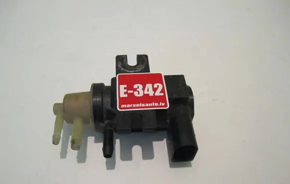 Volkswagen PASSAT B6 Vacuum valve 1K0906627A