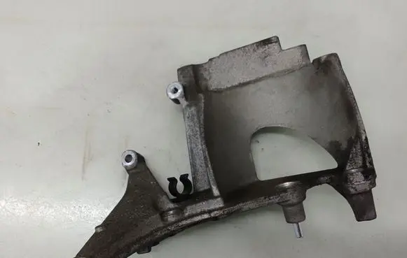 Peugeot 308 Fuel filter bracket/mount holder 9672309580