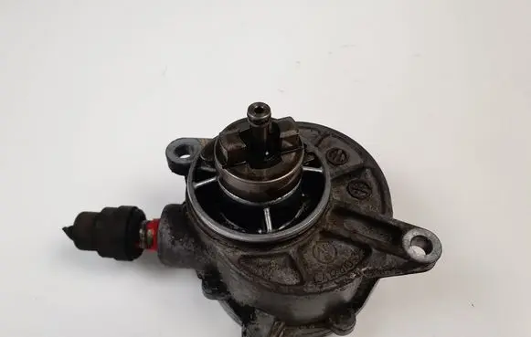 Mercedes-Benz Vito Viano W639 Vacuum pump A6462300165