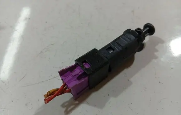 Renault Thalia I Brake pedal sensor switch 