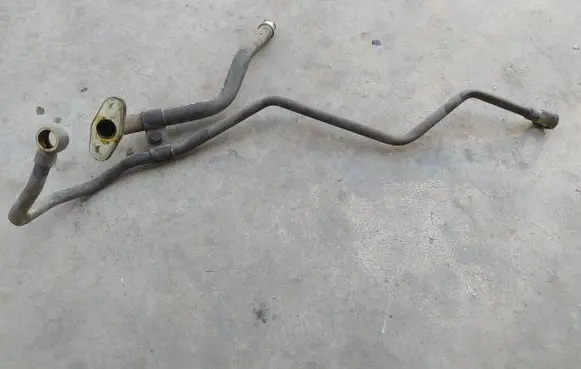 Volvo S60 Oil cooling pipe 