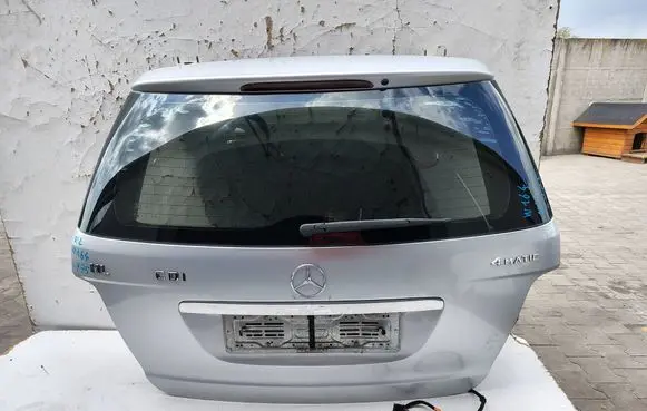 Mercedes-Benz ML W164 Truck tailgate 