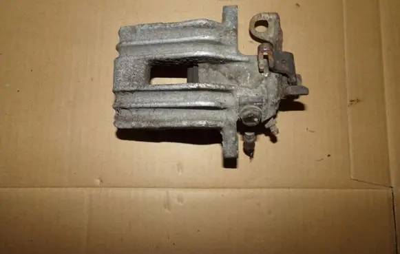 Volkswagen New Beetle Rear brake caliper