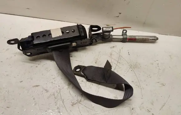 Volvo S40, V40 Front seatbelt 30897169