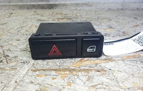 BMW X5 E53 Hazard light switch 61318368920