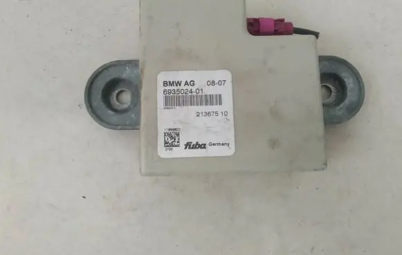 BMW X5 E70 Antenna control unit 693502401 6935024-01