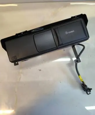 Volkswagen Touareg I CD/DVD changer 1J6035111