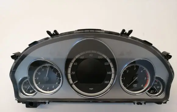 Mercedes-Benz E W212 Speedometer (instrument cluster) A2129002010