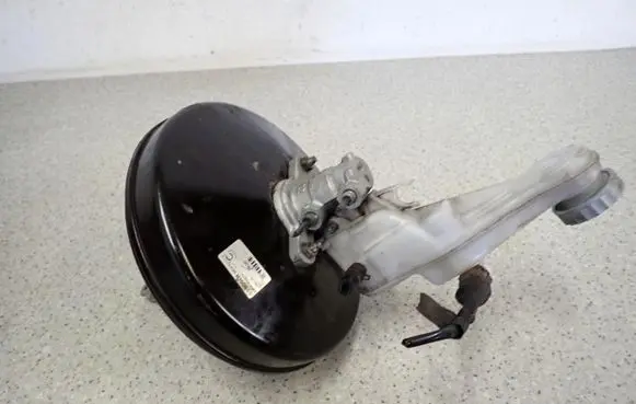 Suzuki SX4 Brake booster 0204051436