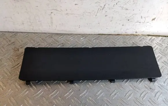 Toyota RAV 4 (XA40) Tailgate trim 6776542040