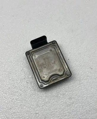 Volkswagen Golf VII Distronic sensor radar 2Q0907572B