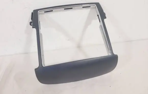 KIA Sorento Dashboard center trim panel 847603E6209W