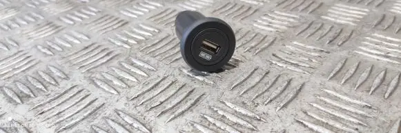 USB socket connector
