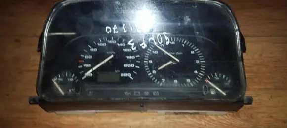 Volkswagen Golf III Speedometer (instrument cluster) 1h6919033l vdo
