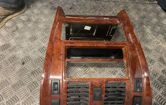 Hyundai Terracan Center console 
