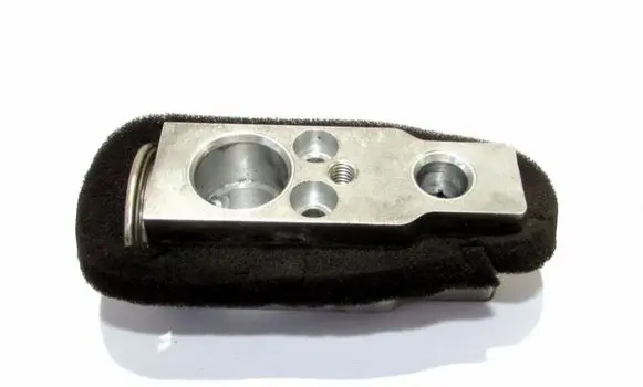 Air conditioning (A/C) expansion valve