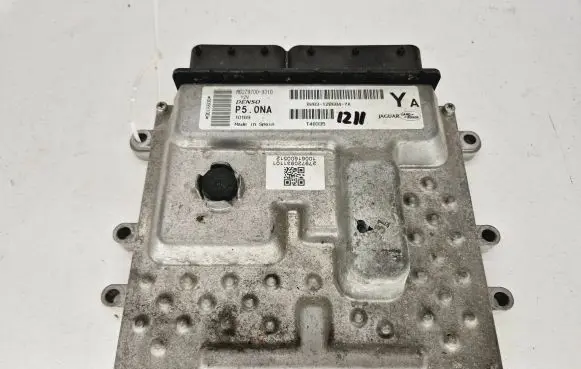 Jaguar XF X250 Engine control unit/module 8W8312B684YA MB2797009310 3L9009L900L