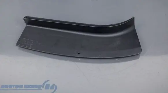 Skoda Rapid (NH) Rear/tail light trim molding 5JH945312