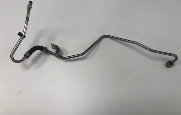Volkswagen Tiguan Fuel main line pipe