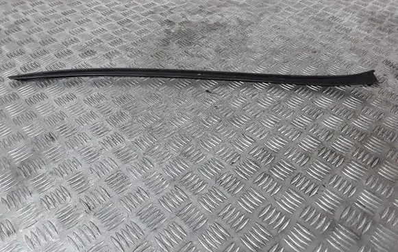Audi Q5 SQ5 Door glass trim 8R0854327A
