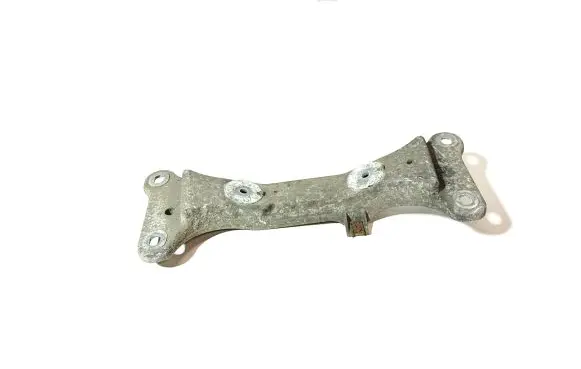 BMW 3 E92 E93 Gearbox mounting bracket 22316778058 2231677805802 6778058