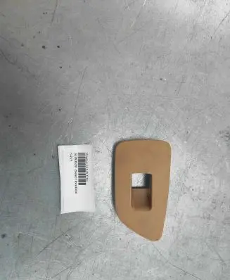 Volvo XC60 Quarter vent window switch 31393539
