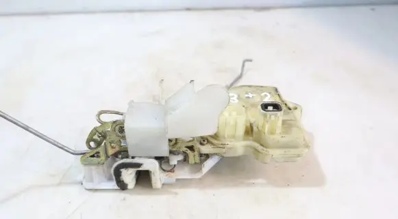 Honda Civic Front door lock