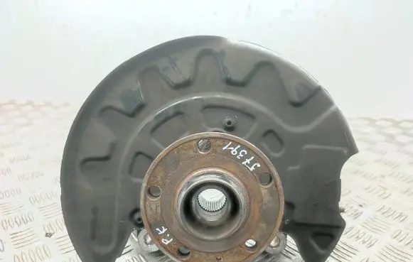 Volkswagen PASSAT B8 Front wheel hub
