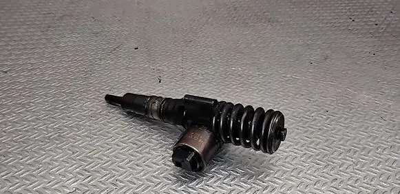 Audi A6 S6 C6 4F Fuel injector 03G130073G 0414720404