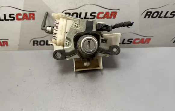 Audi A4 S4 B5 8D Tailgate exterior lock 8D0862055