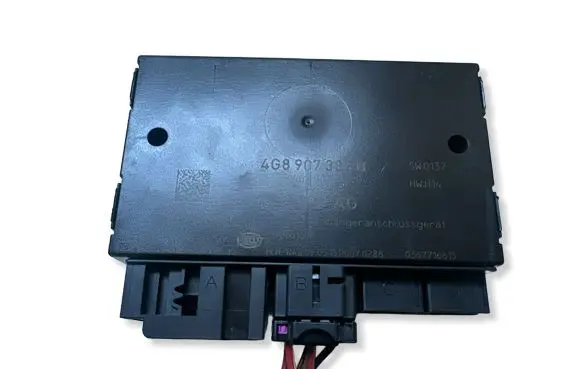Audi A6 S6 C7 4G Tow bar trailer control unit/module 4G8907383B