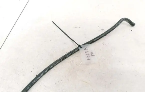 Engine coolant pipe/hose