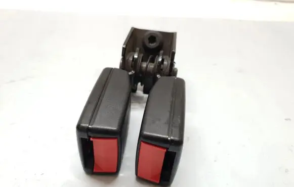 Mini One - Cooper R50 - 53 Rear seatbelt buckle 7055957