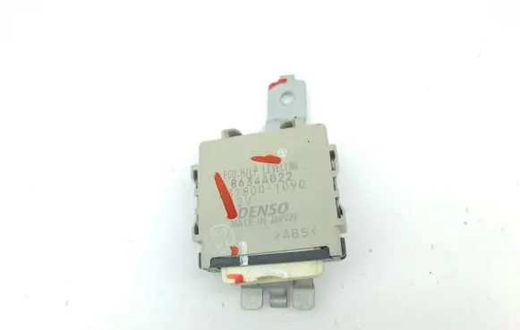 Mitsubishi Outlander Light module LCM 8634A022