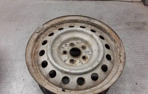 Toyota Avensis T250 R16 steel rim KFZ9955